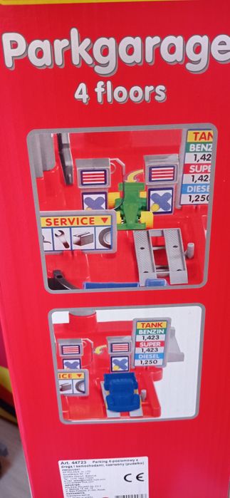 Duży tor parking 4 poziomy znaki NOWY