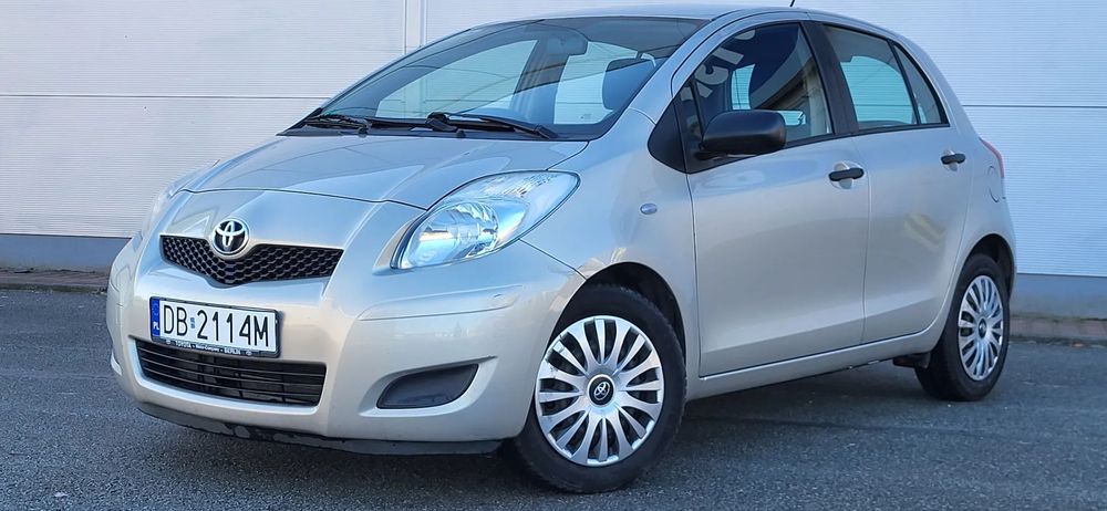 Toyota Yaris ^ Stan BDB * 1.3 VVT-I * 1 Właściciel * Serwis * TUV *
