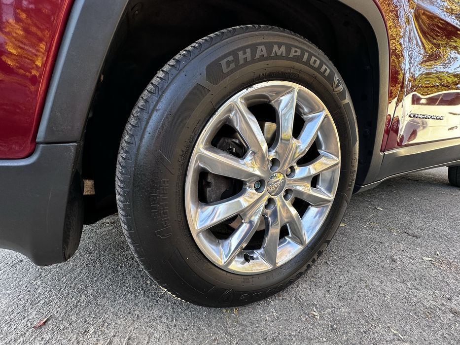 Jeep Cherokee 3,2