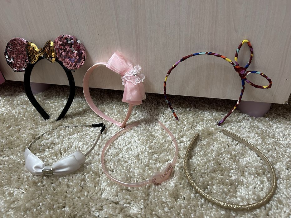 Святкові обручі та заколки для дічинки