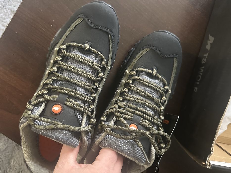 Buty sportowe robocze nowe 43