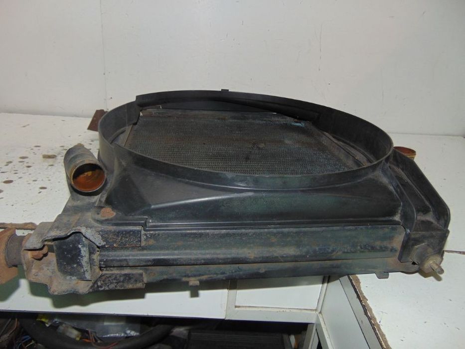 Mercedes 309 (autocarro ou furgão ou outros) modelos radiador