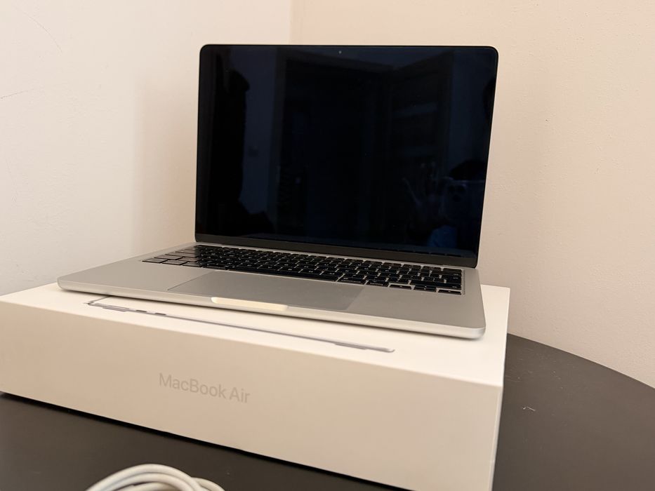 MacBook Air M2 8GB RAM 256GB SSD – Stan Bardzo Dobry