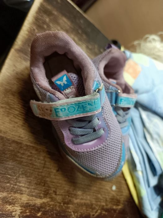 Кросівки дитячі Frozen з світлодіодами 22 р.