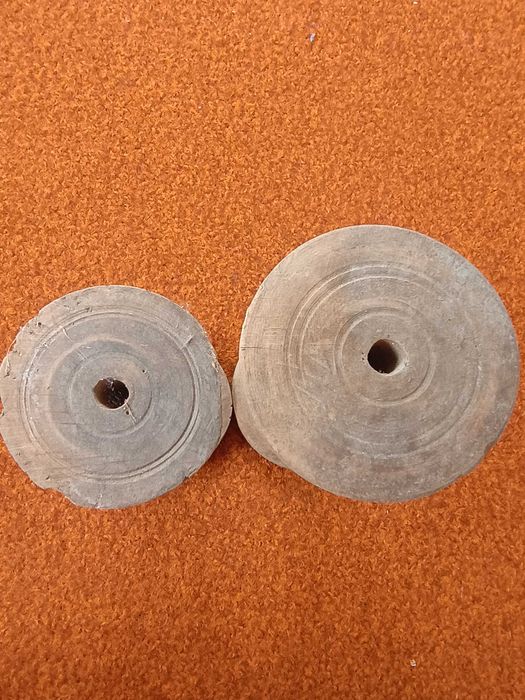 Stare szpulki drewniane