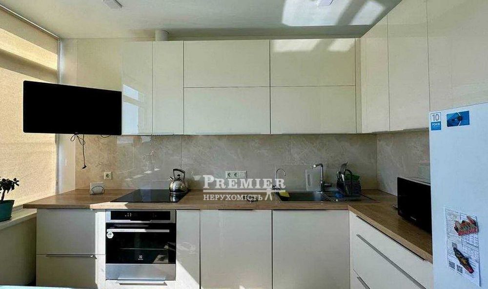 Продам 2-комнатную квартиру 59 м² с ремонтом