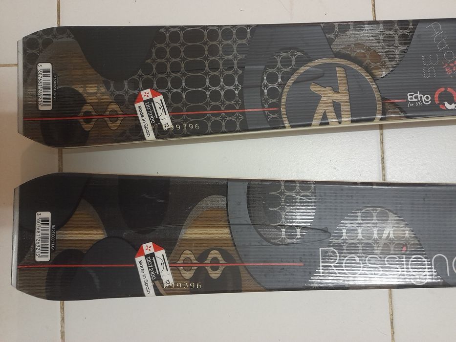 Skis Rossignol novos + Batons