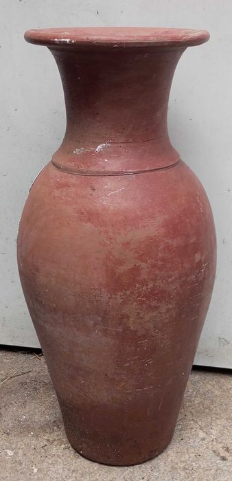 Pote de barro grande