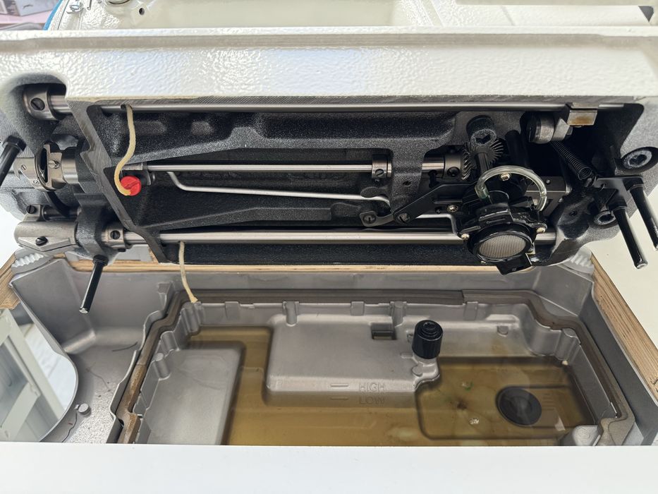 Промислова швейна машина Jack f4