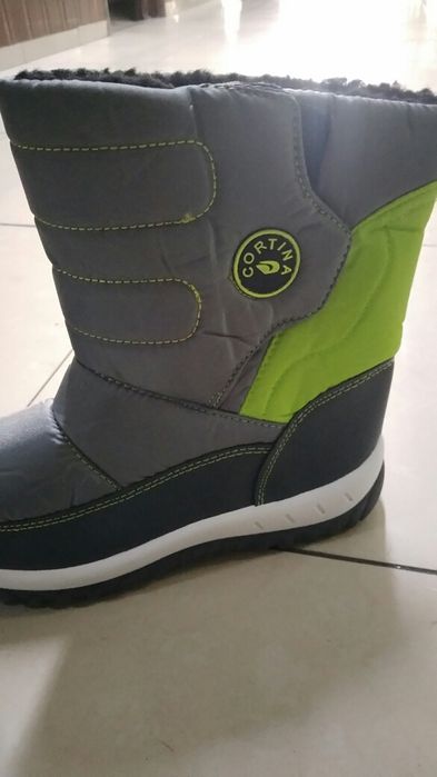 Bota neve criança
