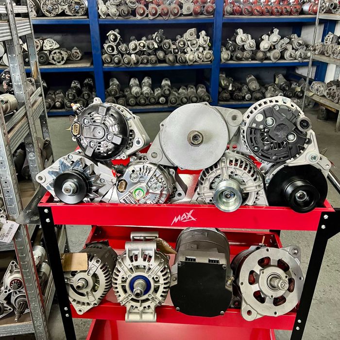 Rozrusznik CAT Case Liebherr ifa Doosan Agregat Atlas Copco alternator