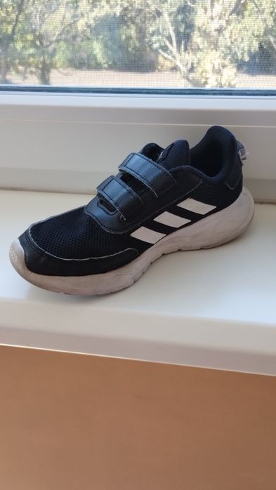 Кросівки дитячі фірми Adidas розмір 33