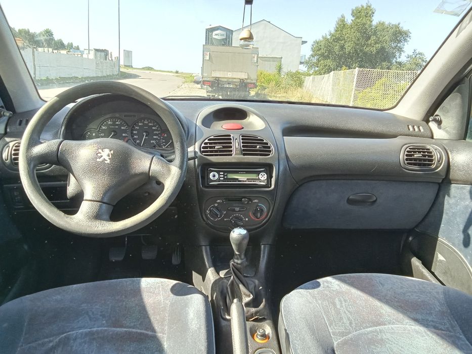 Peugeot 206 1.1 gasolina