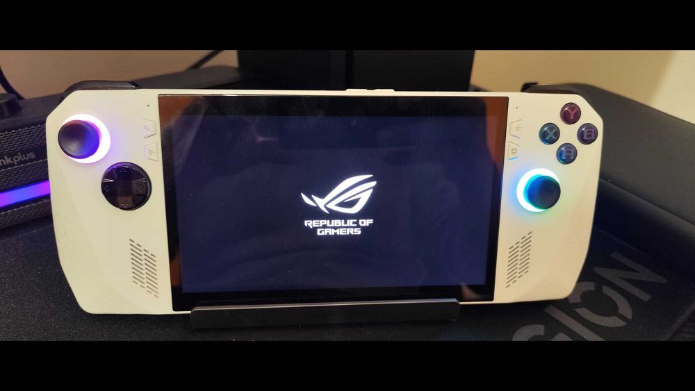 ASUS ROG Ally Z1 Extreme  Upgrade 2TB SSD + Dock JSAUX + Case Original