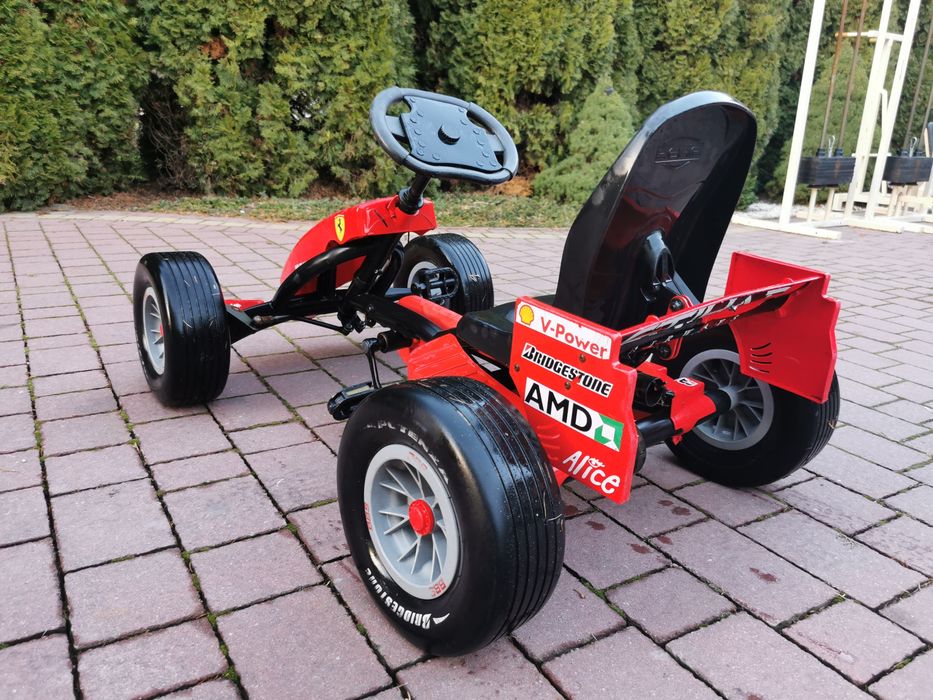 Gokart na pedała Ferrari masywny samochód na pedała transport