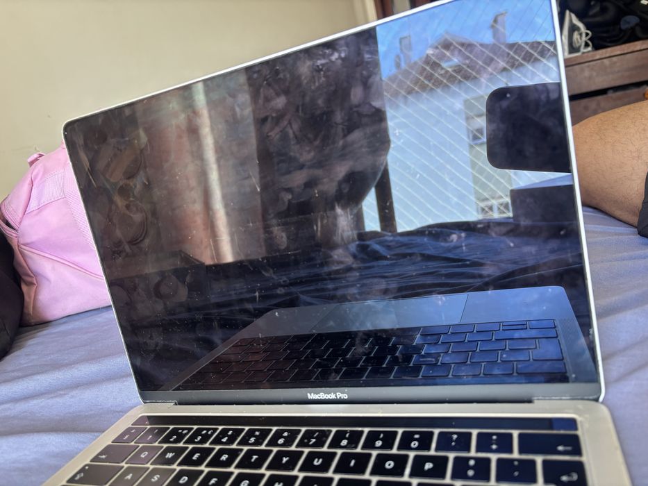 Macbook pro apple