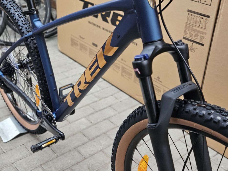 Nowy TREK MARLIN 5 2026 rama M/L M koła 29 mtb