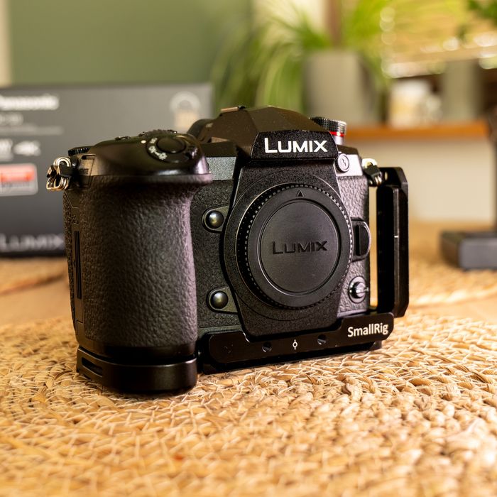 Panasonic Lumix G9 + 12-32mm / 25mm / baterie i klatka