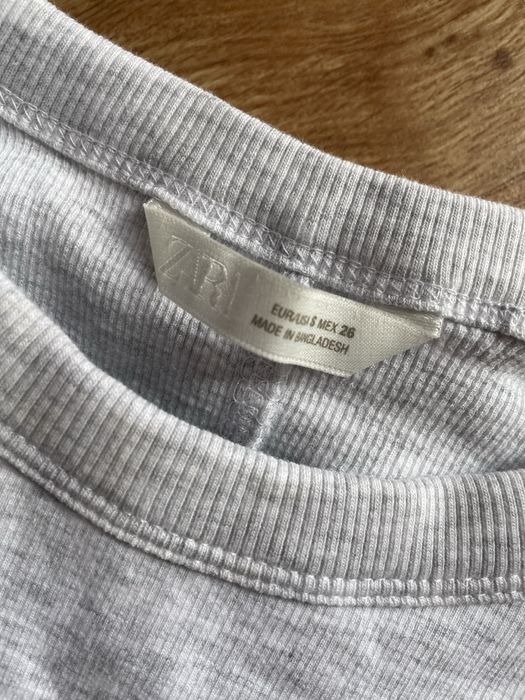 майка zara сіра в обтяжку