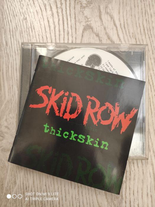 Продам компакт диски. Группы Skid Row