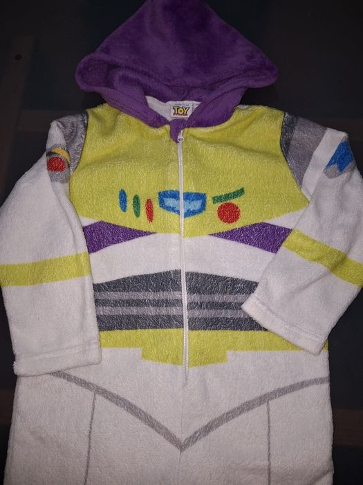 Mascara/ macacão/ pijama