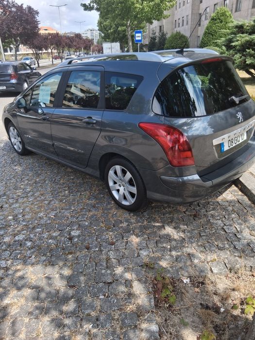 Peugeot  308 SW.