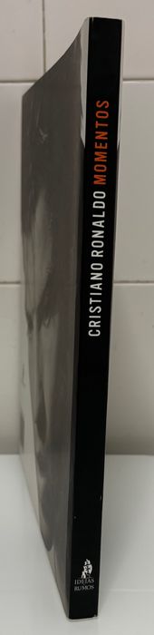 Livro “Momentos” - Cristiano Ronaldo
