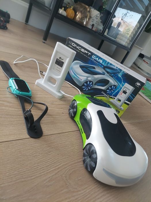 Auto zdalnie sterowane RC 25cm. Sterowanie ręką! JEDZIE BOKIEM itp.
