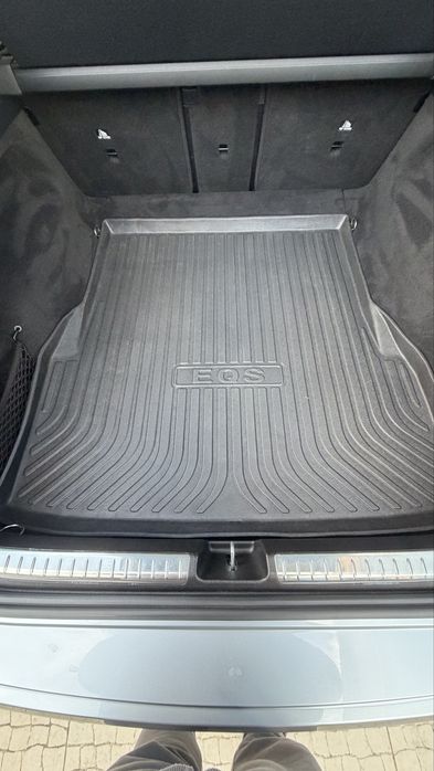 Forra mala borracha Mercedes EQS