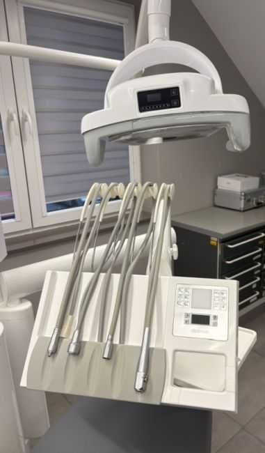 Sprzedam unit stomatologiczny CHIRANA DENTAL DE172