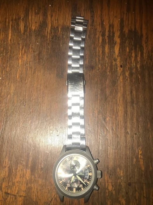 продам часы Omega Speedmaster Professional Moonwatch.  оригинальные