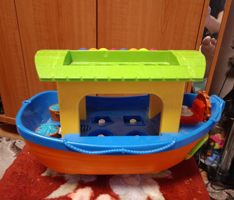 Корабель Ноєв ковчег.