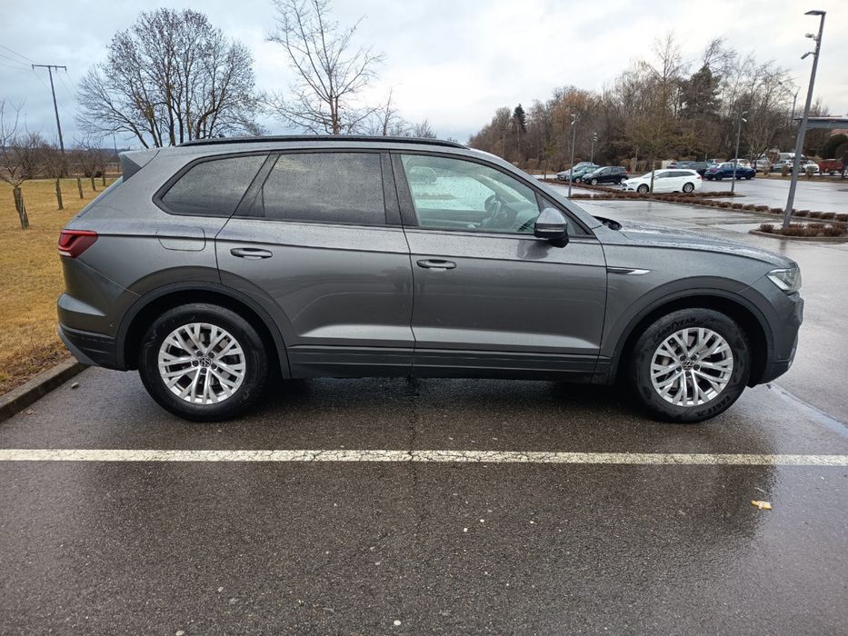 Авто Volksvagen Touareg
