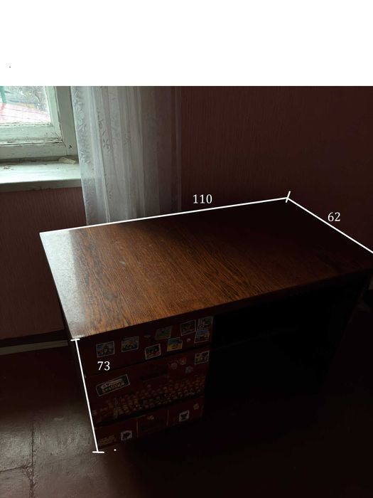 Стіл компактний — зручний для дому або для гаража