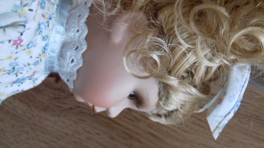 Lalka porcelanowa Alberon