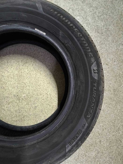 Продам шины б/у 215/65 R16 ,102,H,XL Bridgestone Turanza 6, 2025 года
