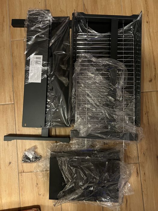 Nowy grill węglowy Tesco