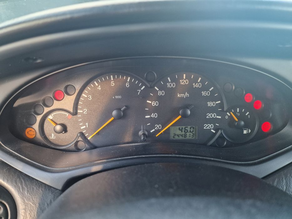 Ford Focus 1.4 Gasolina