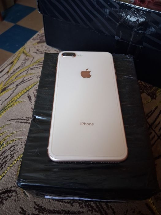 Продается  телефон Айфон