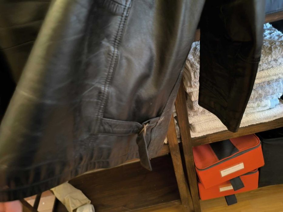 Casaco Cabedal cor preta