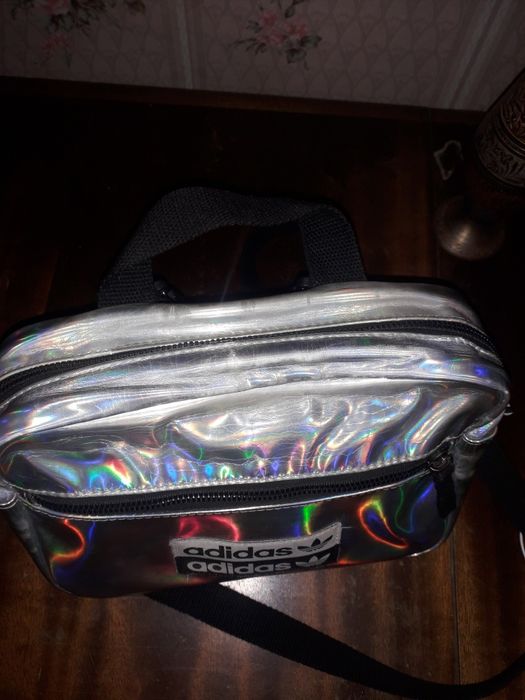Сумочка Адидас оригинал.
