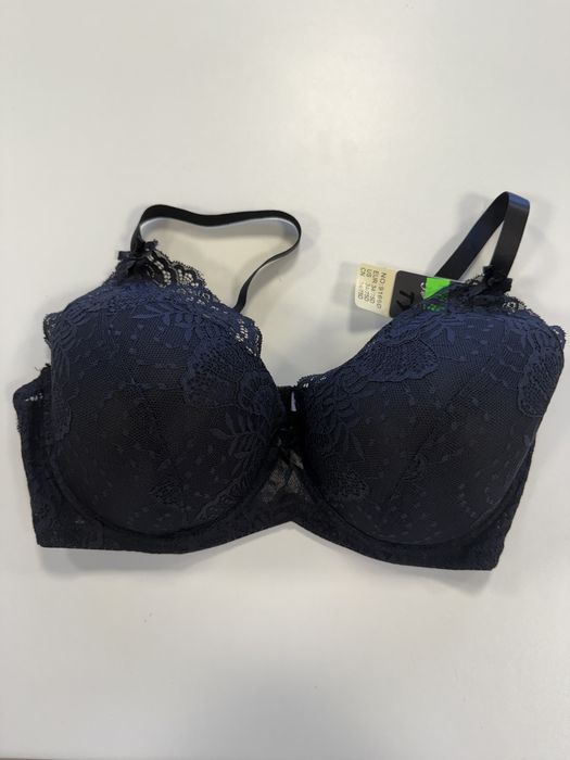 Biustonosz damski czarny D