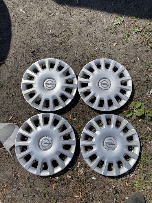 Oryginalne kolpaki do opel corsa D 14 cali NOWE