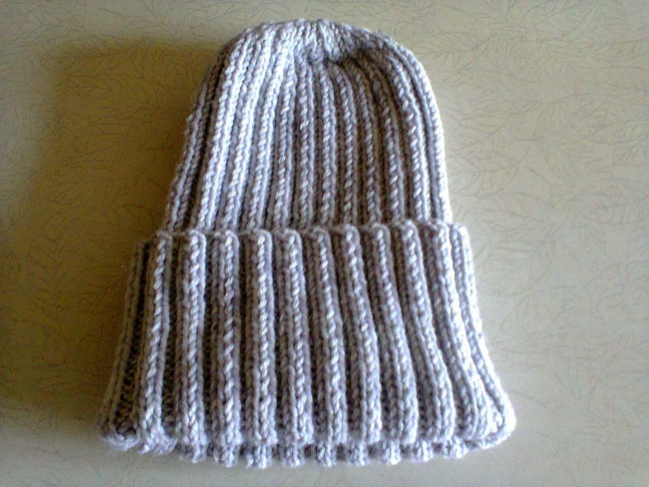 Шапочки вязаные, зимние, ручная работа (шерсть), новые, 350грн/1