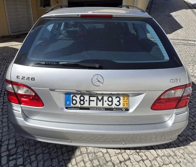 Vendo carrinha Mercedes Benz Avangard E220
