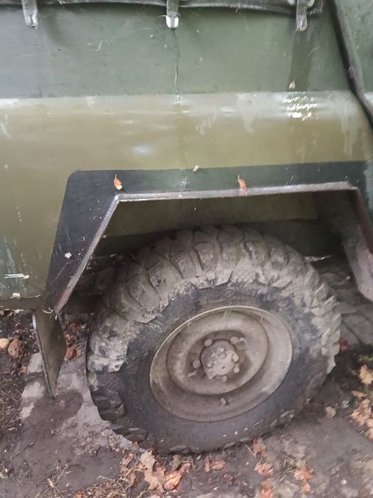 уаз на полном боевом