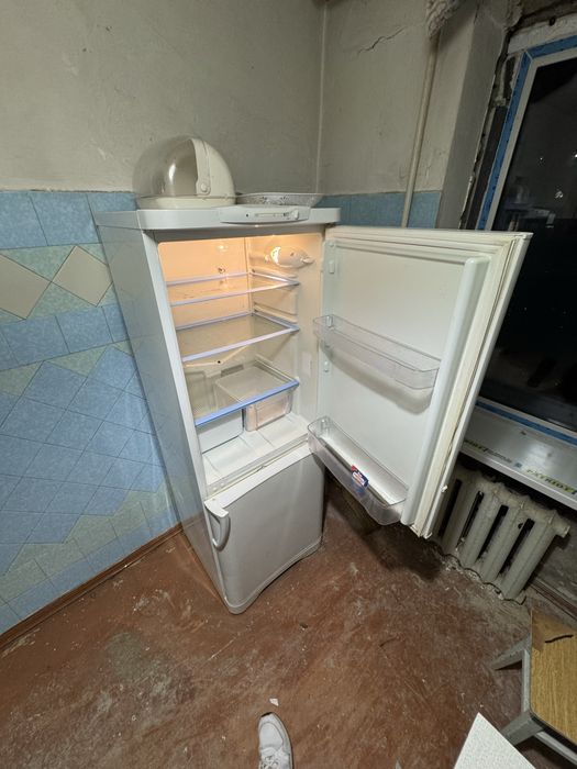 Продам холодильник у Вінниці