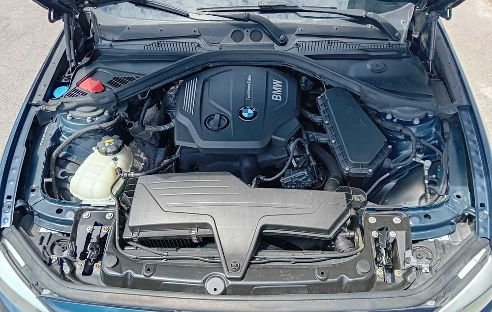 BMW 116 d c/auto ( pequeno sinistro )