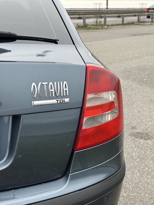 Продам шкоду а5.