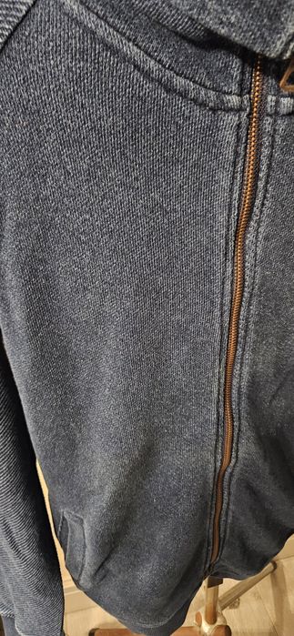 Niebieski męski sweter zapinany na zamek r XL
